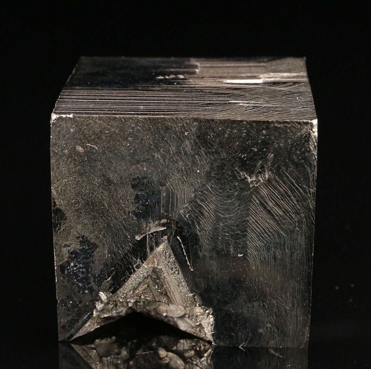 Pyrite Cube, Navachab, Spain