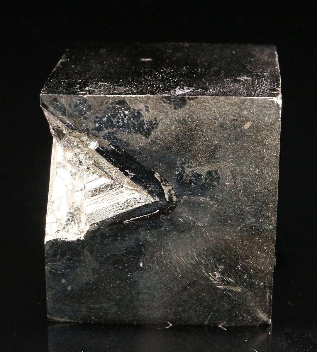 Pyrite Cube, Navachab, Spain
