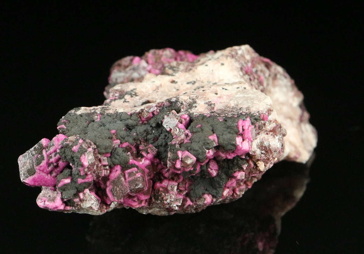 Heterogenite on Cobaltoan Calcite, Mashamba West Mine, Katanga, DR Congo