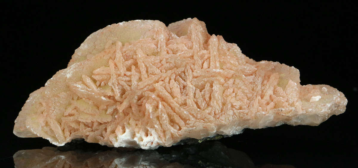 Calcite on Mottramite, Tsumeb Mine, Namibia
