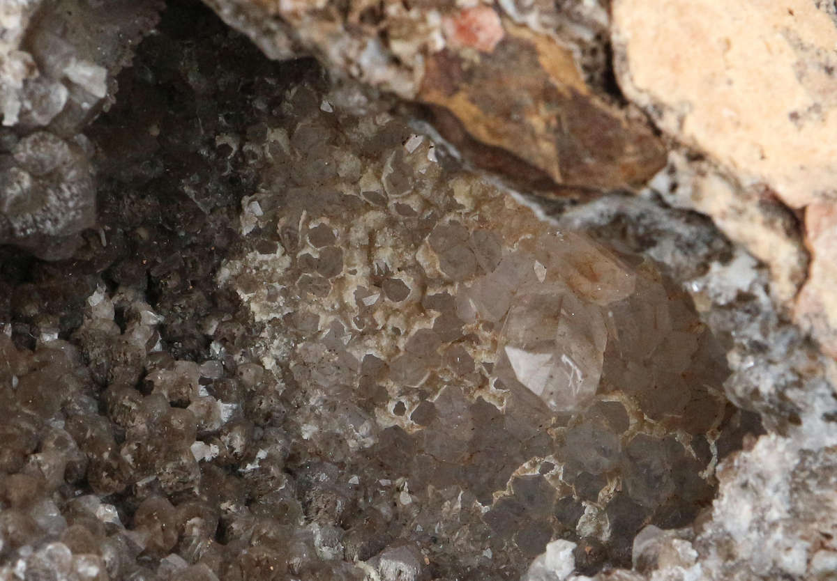 Quartz Vug, Gobobosebberge Mnt, Namibia