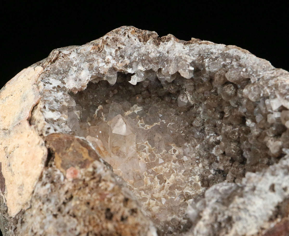 Quartz Vug, Gobobosebberge Mnt, Namibia