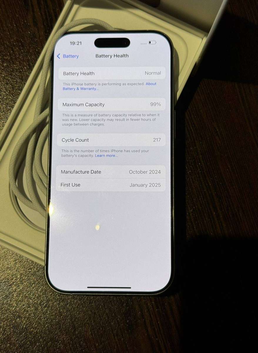 Apple iPhone 16 Pro 128GB White Titanium 99% BH