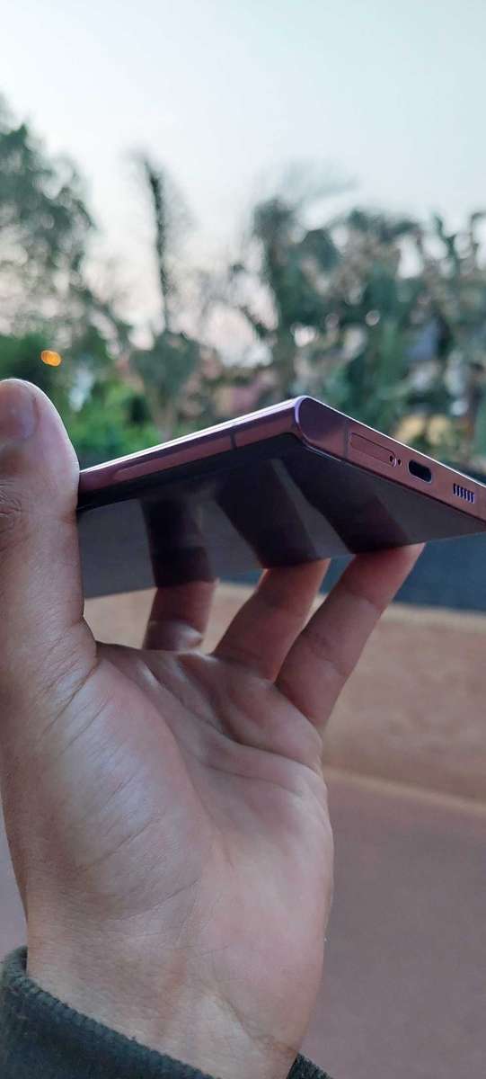 Samsung Galaxy S22 Ultra - Dual Sim 256GB