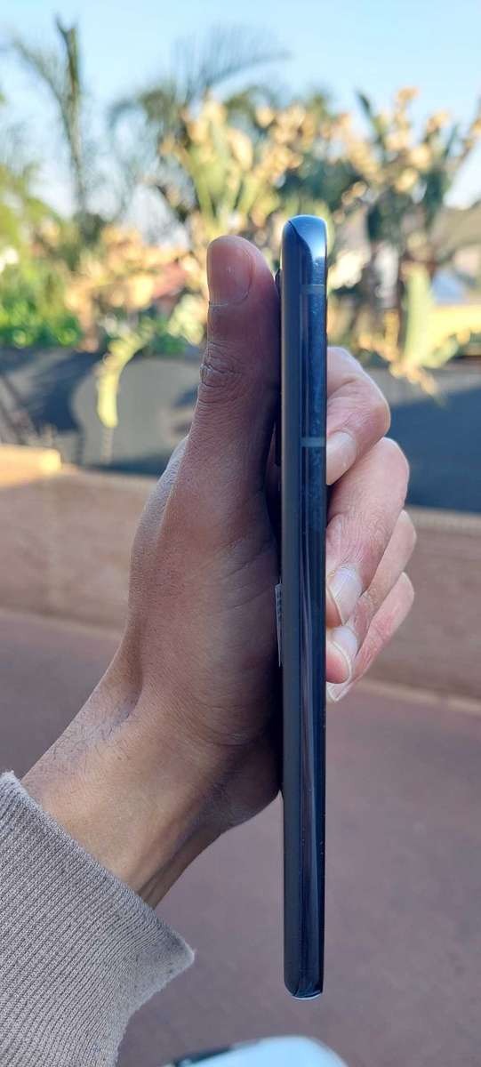 Samsung Galaxy S21 5G - Dual Sim 256GB