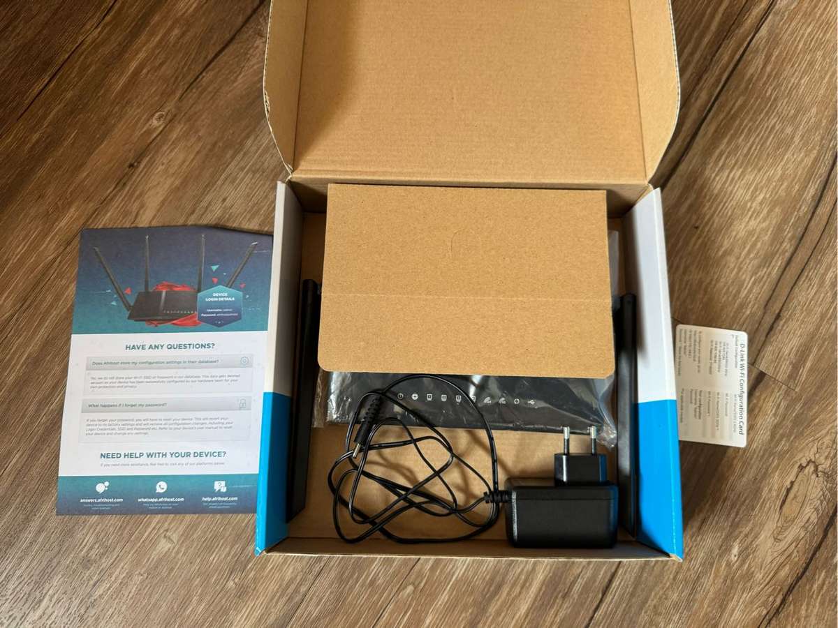 New D-Link DIR-825 AC1200 WiFi Gigabit Router