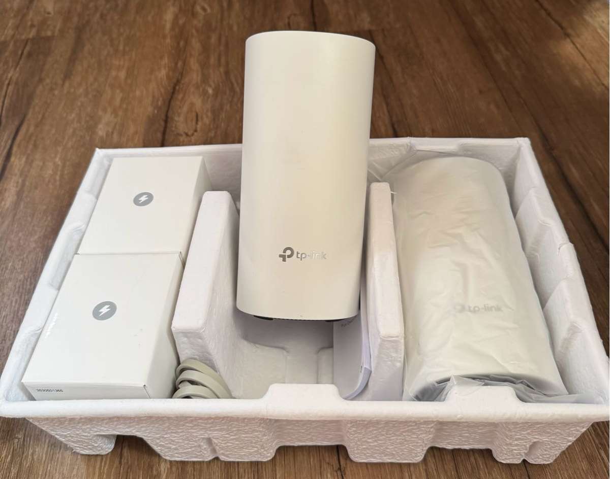 tp-link Deco M4 2-pack Mesh WiFi System - Like New