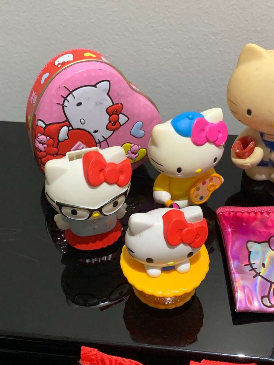 Collection Of Sanrio Hello Kitty Paraphernalia - Fast Food Toys, Carry Bag & Sealed Digital Watch