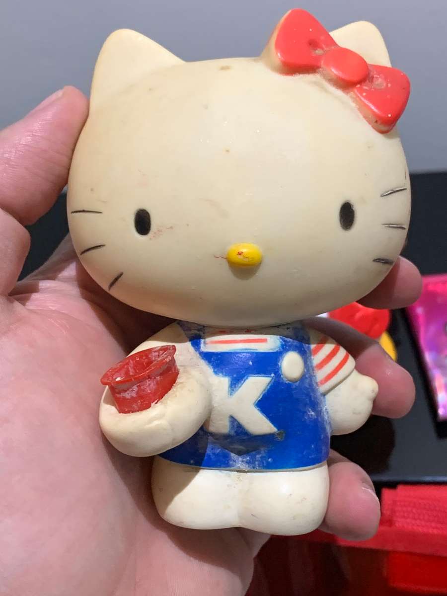 Collection Of Sanrio Hello Kitty Paraphernalia - Fast Food Toys, Carry Bag & Sealed Digital Watch