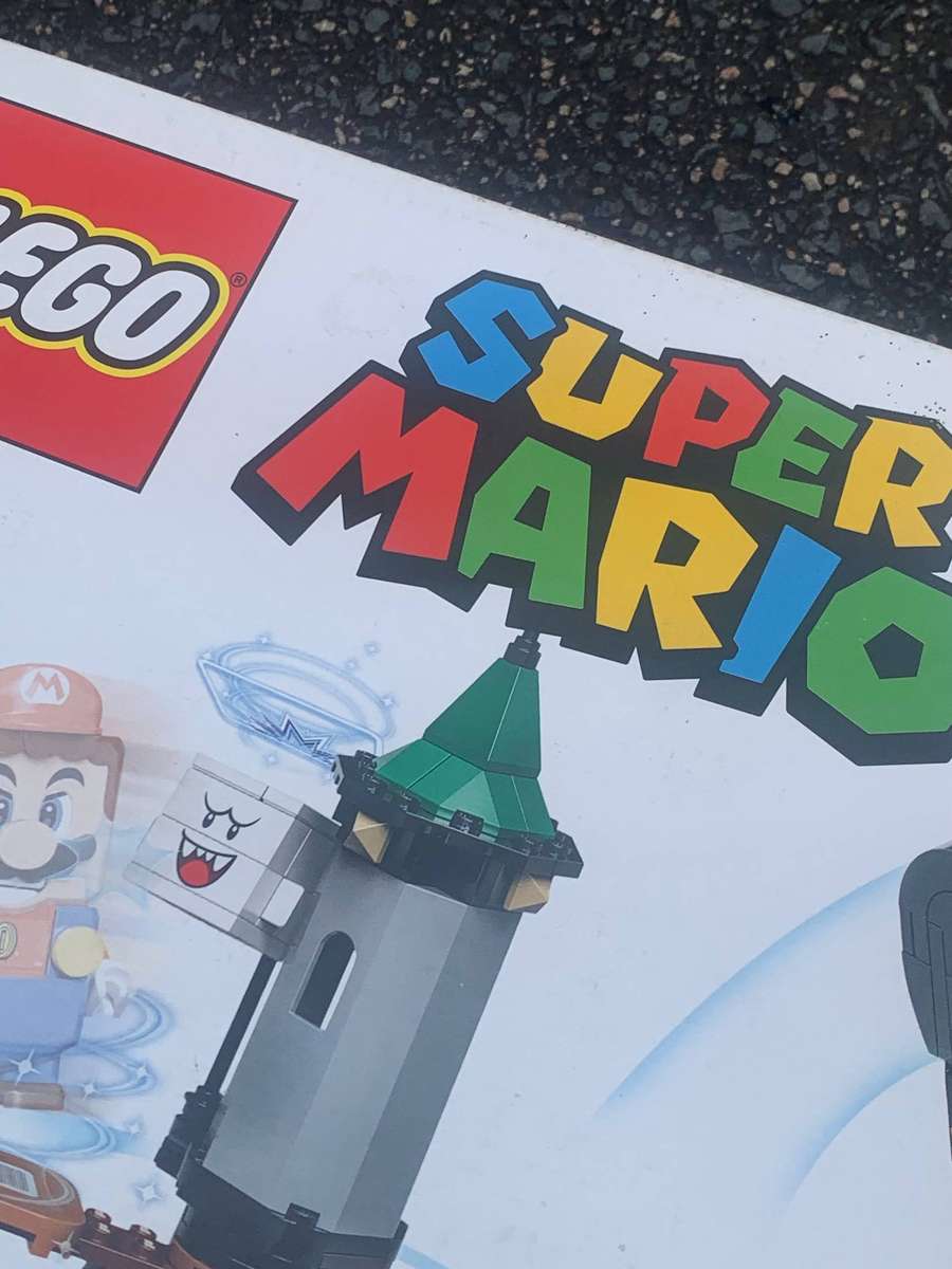 Original LEGO - Super Mario - Unsure If Complete / Not Checked  Therefore R1 Start