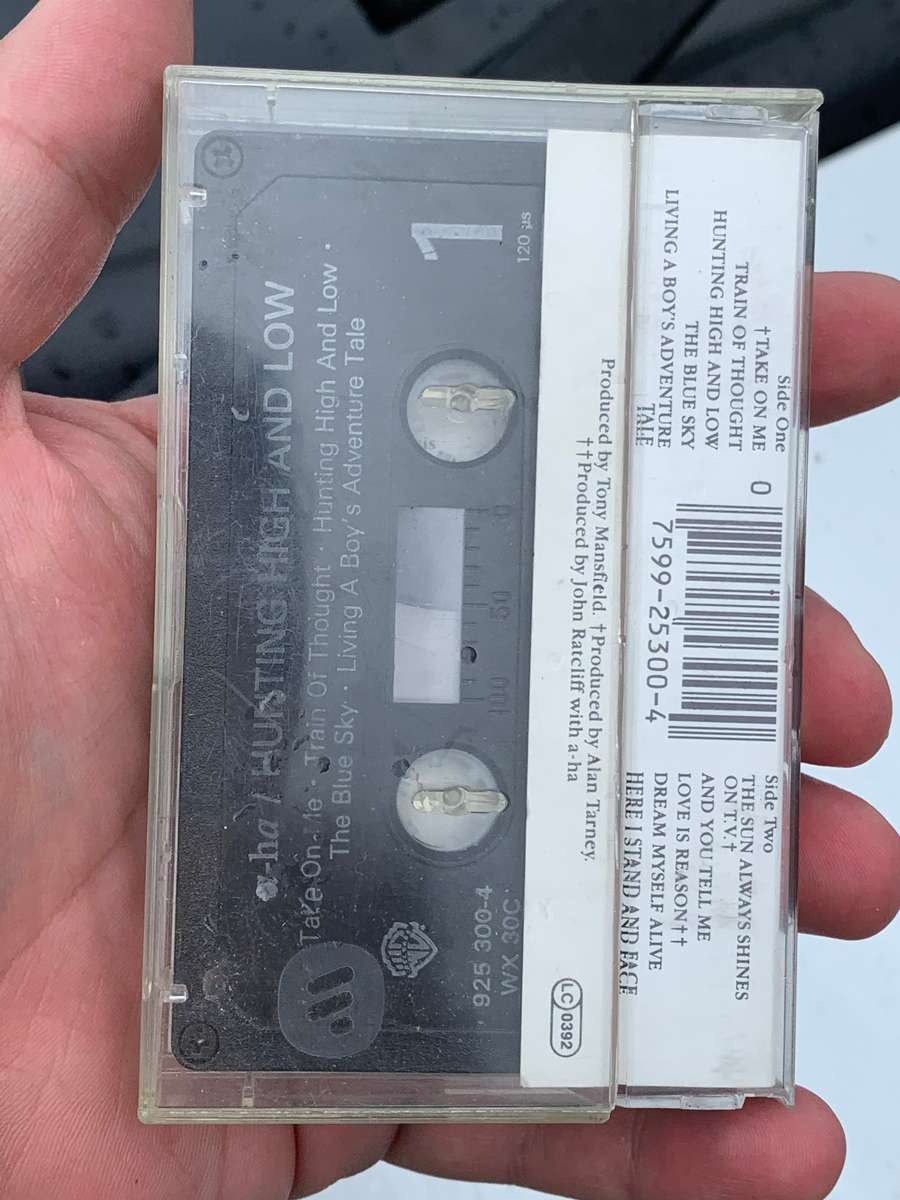 Cassette Tape - A-Ha - Hunting High & Low