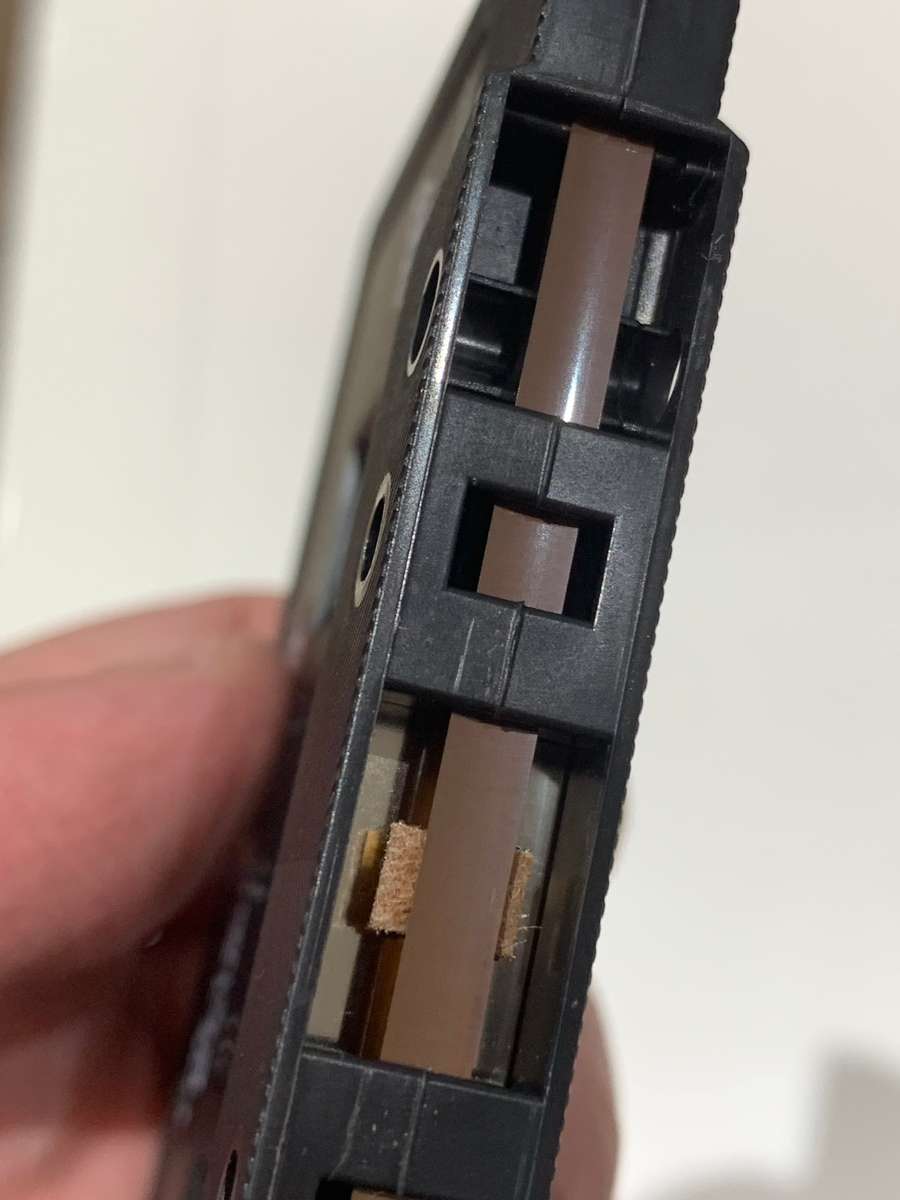 Cassette Tape - Elton John . The Very Best Of - Not Tested / See Pics