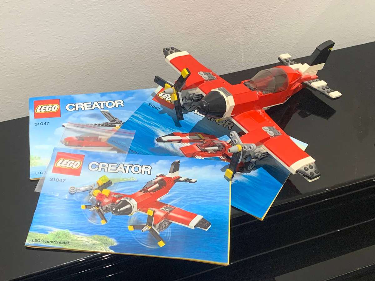 Original LEGO 3 in 1 Creator With All 3 Instruction Manuals  99% Complete (See Left Propellor)