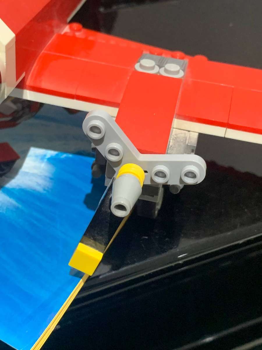 Original LEGO 3 in 1 Creator With All 3 Instruction Manuals  99% Complete (See Left Propellor)