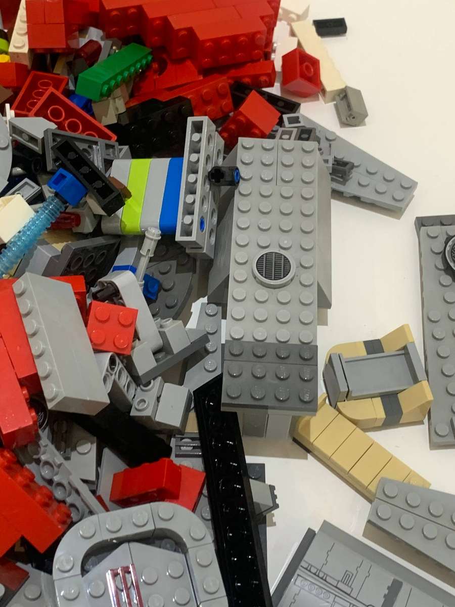 Tub With Original LEGO - Mixed With Star Wars Blocks  Assess From Pics