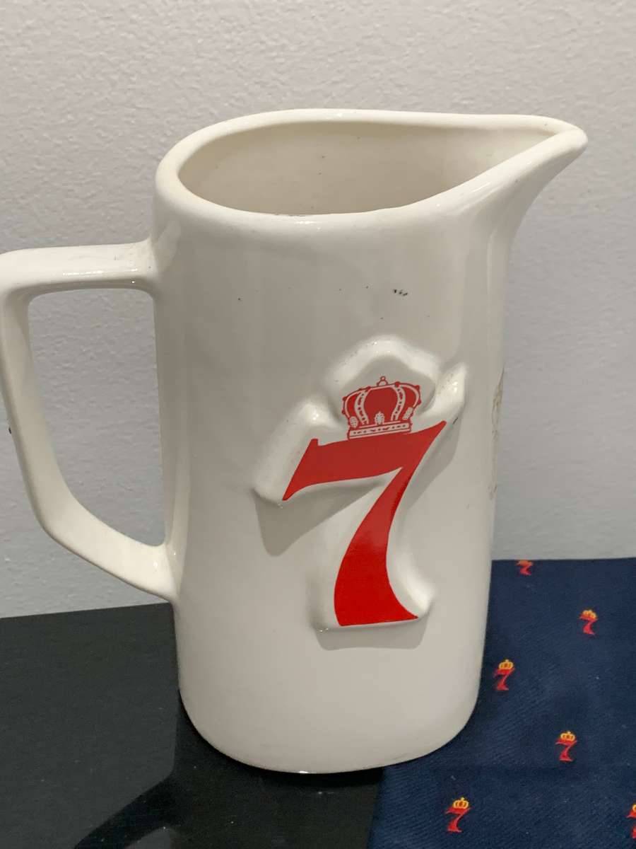 Seagrams 7 Crown American Whiskey - Water Jug & Tie