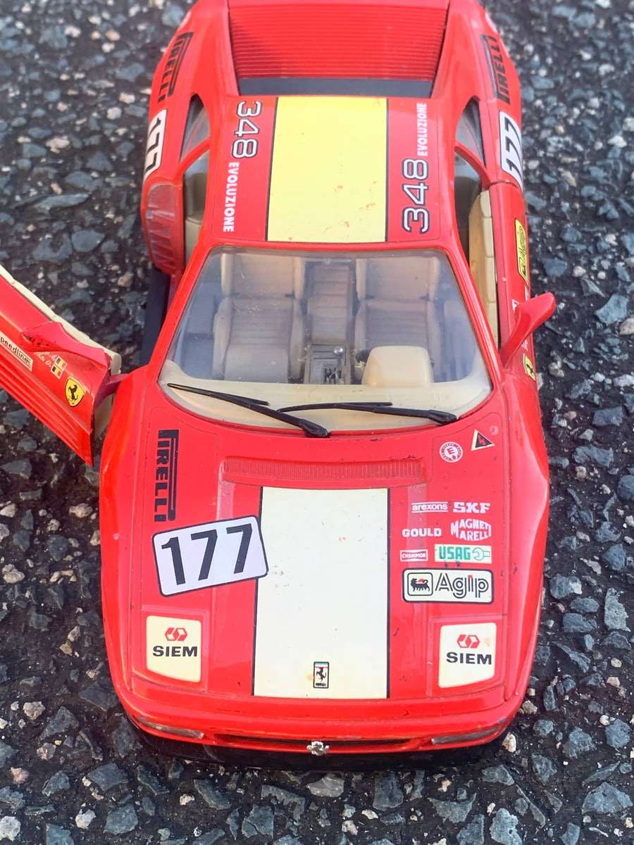 Vintage Bburago Scaled Model Vehicle 1:24 Ferarri 348 . Great Condition