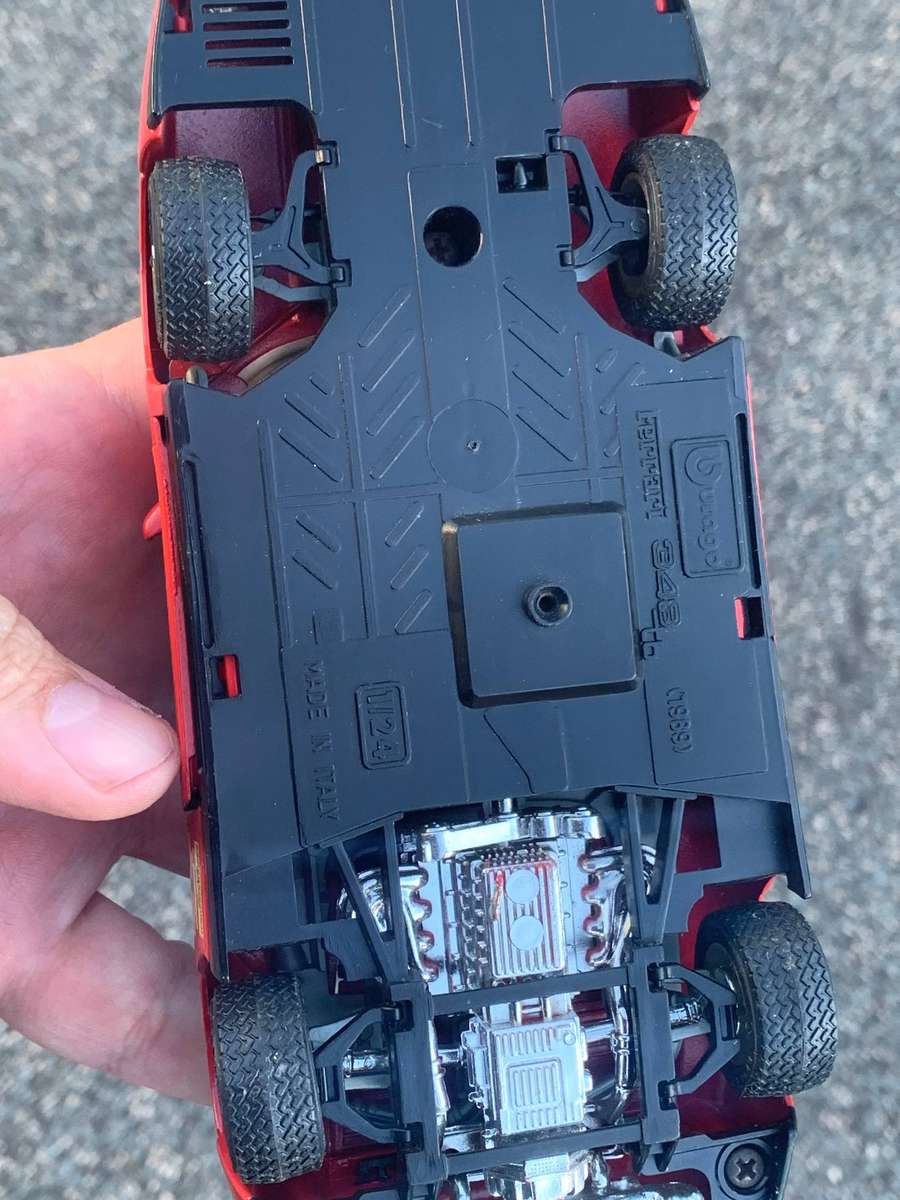 Vintage Bburago Scaled Model Vehicle 1:24 Ferarri 348 . Great Condition