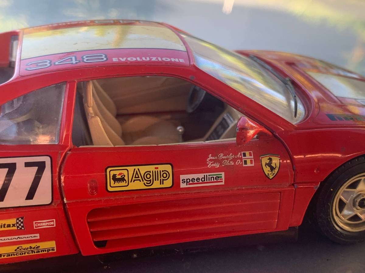 Vintage Bburago Scaled Model Vehicle 1:24 Ferarri 348 . Great Condition