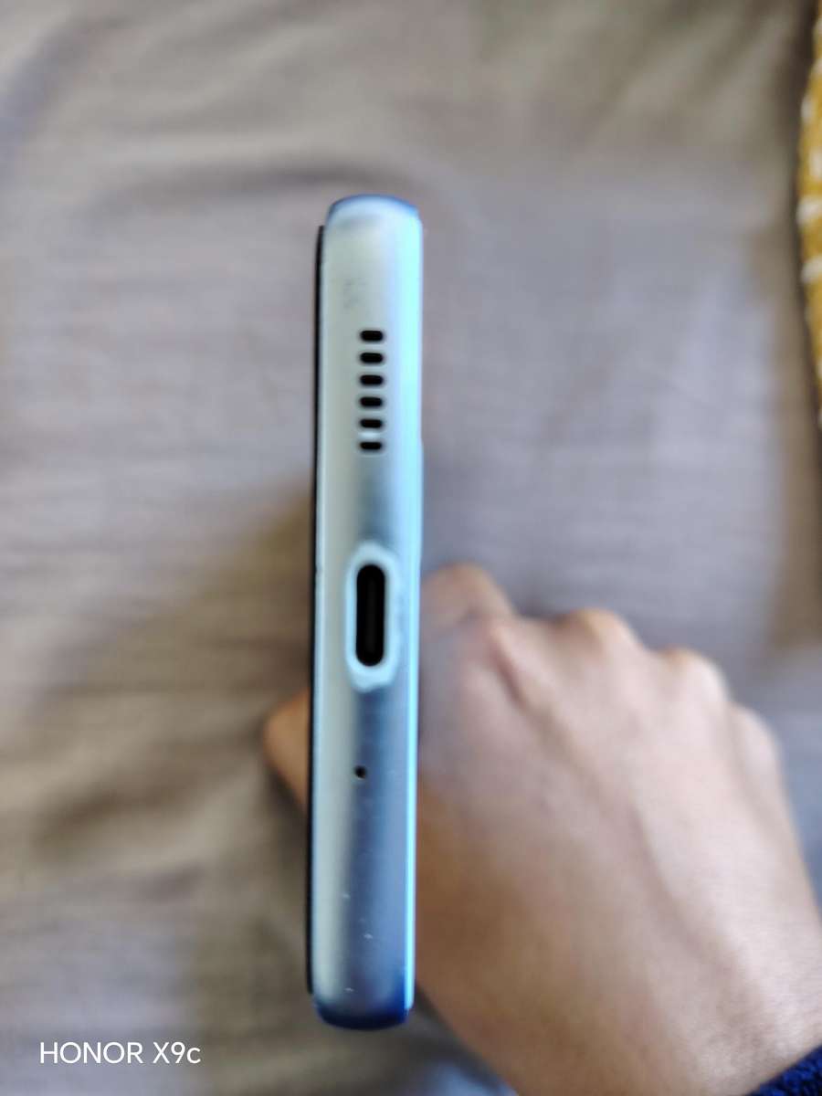 Samsung A33 5G | 128GB ROM + 6GB RAM | 48MP Quad Camera | IP67 Water Resistant | 90Hz AMOLED Display