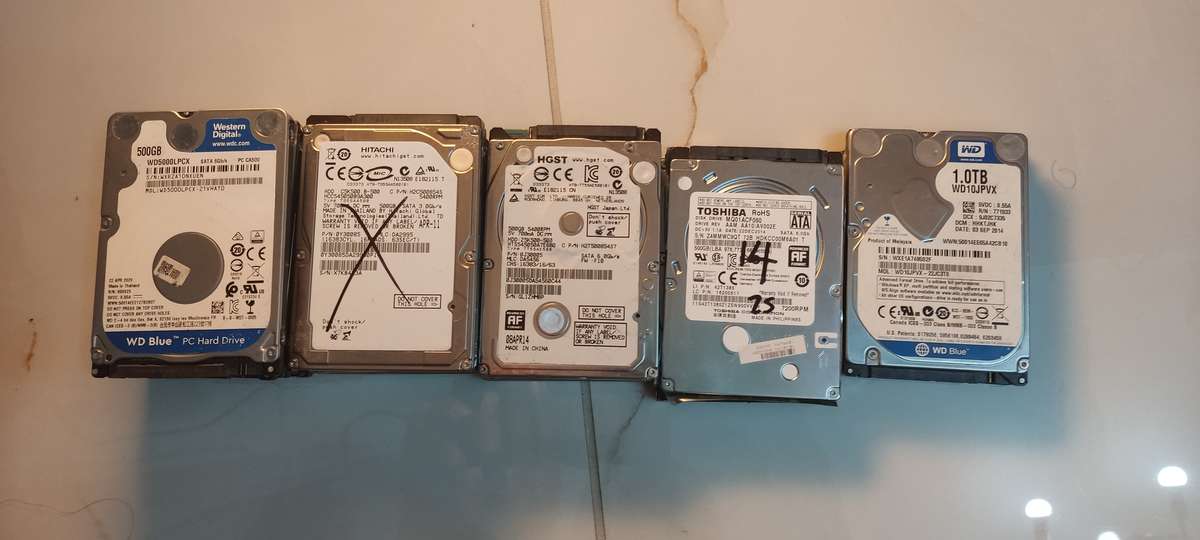 18x Faulty Laptop SATA Hard Drives 500gb/1tb - 1 bid for all