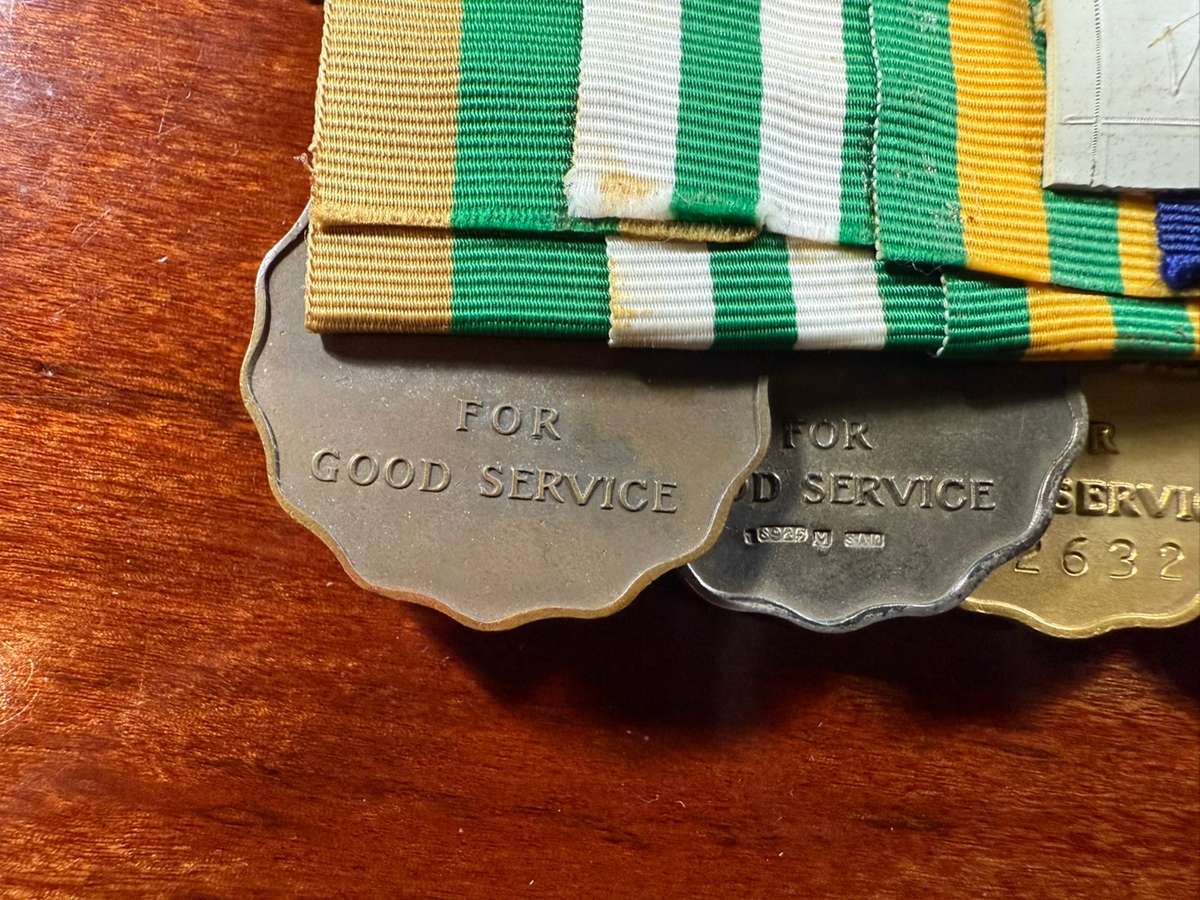 SADF Border War 7 medal group - full size + miniatures - South African Defence Force Good Service Me