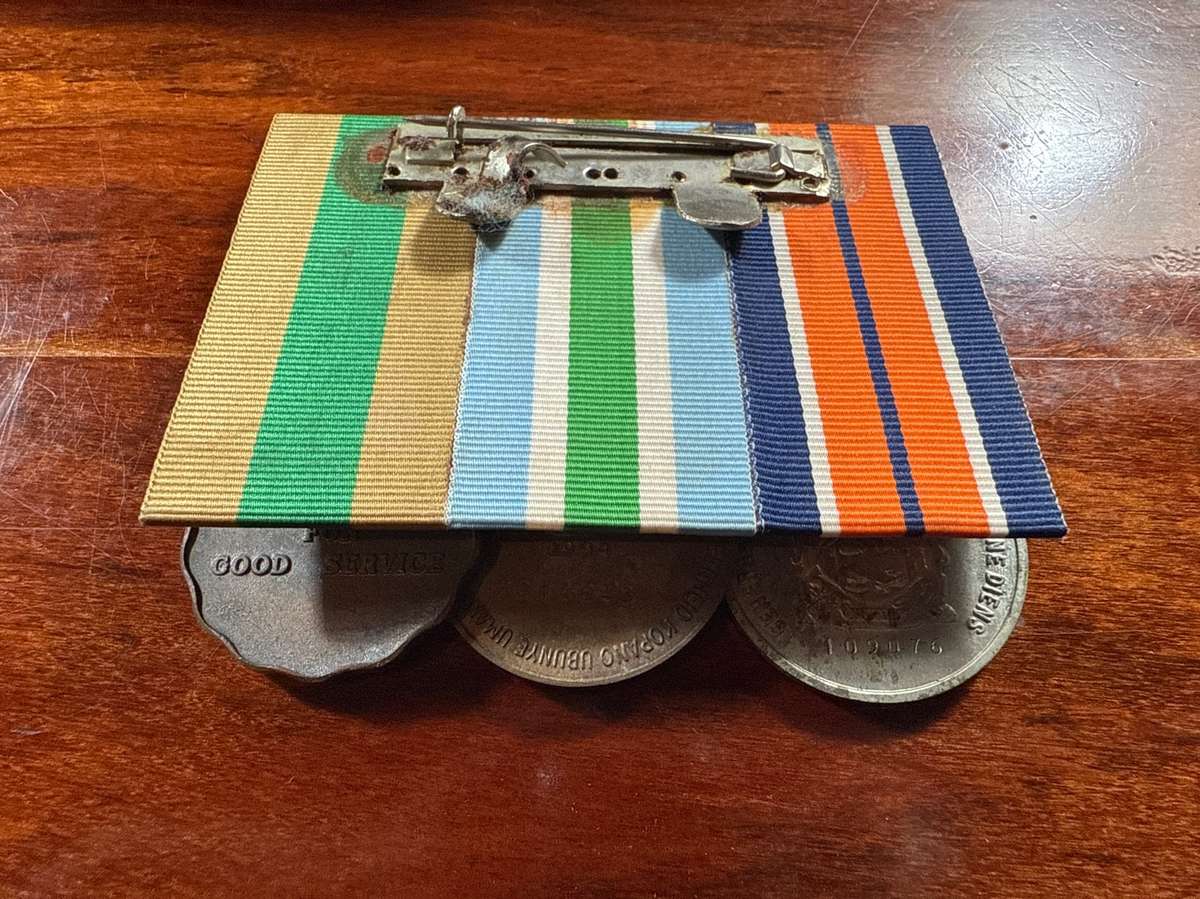 SADF Border War 3 medal group - full size + miniatures - South African Defence Force Good Service Me