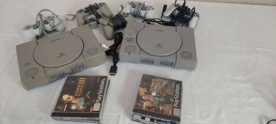 Sony PlayStation 1 Retro Gaming Set  Collectors Edition
