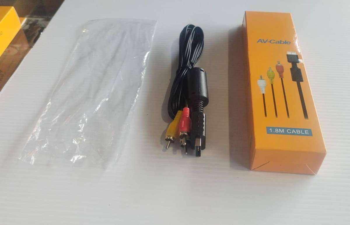 PS/PS2 AV CABLE 1.8M