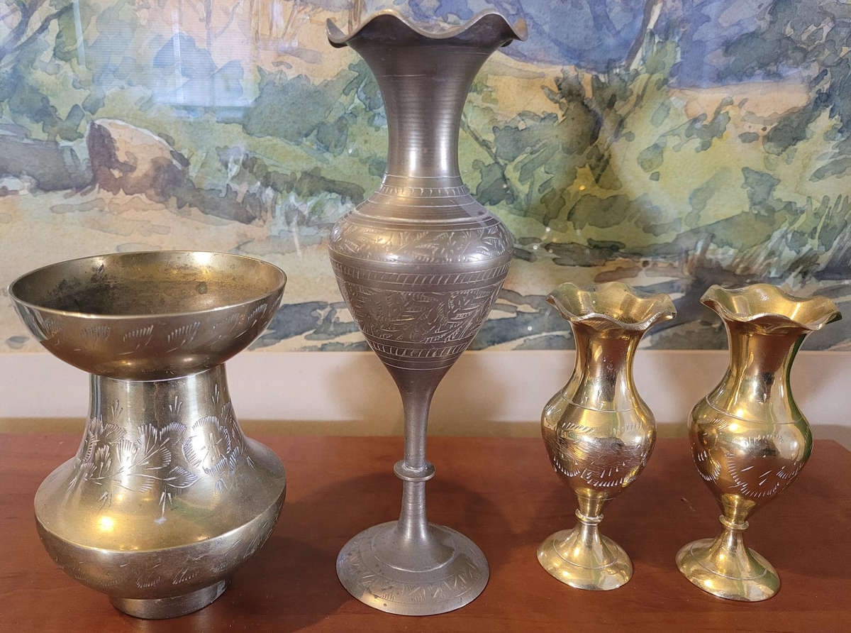 ELEVEN BRASS COLLECTABLE SMALL VASES, CHAIRS AND KETTLE. ALL FOR ONE BID.