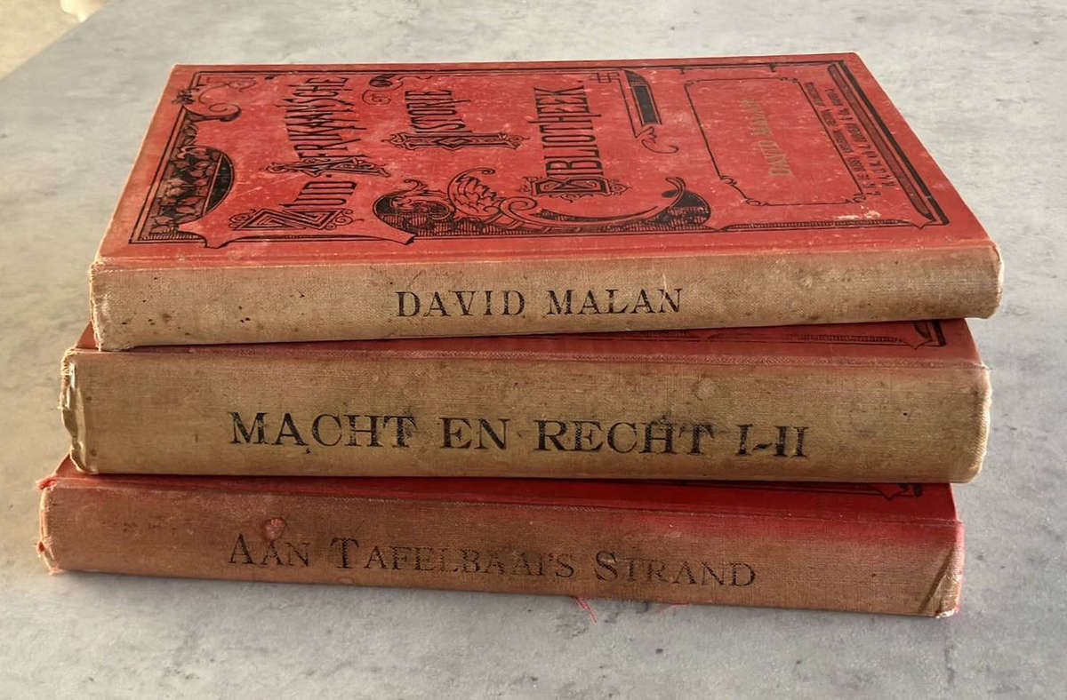 3 Zuid-Afrikaansche Historie-Bibliotheek