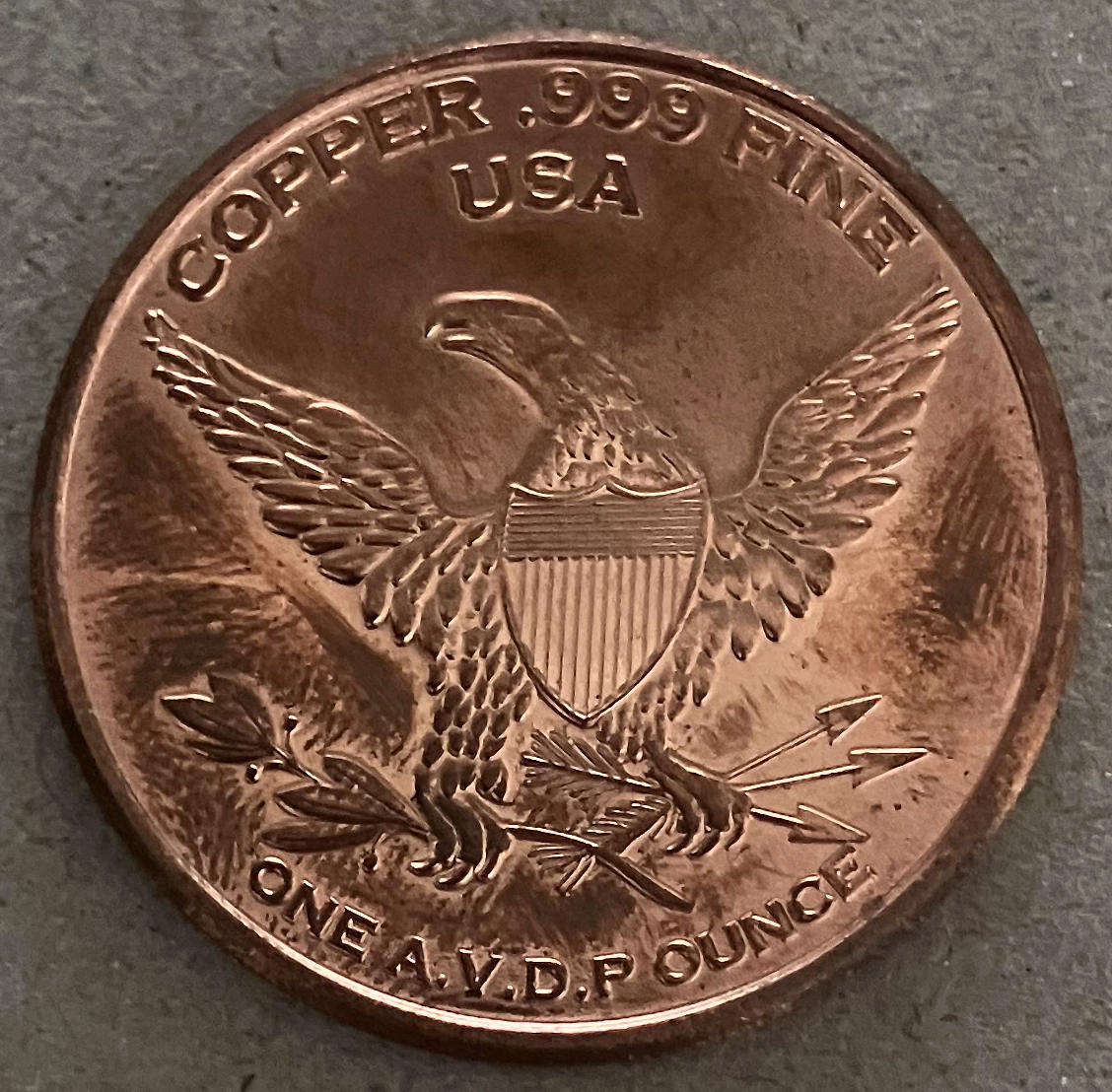 USA One Ounce Copper - .999 Fine - Vietnam Veterans - Pure Copper Round BU - As Per Photograph.
