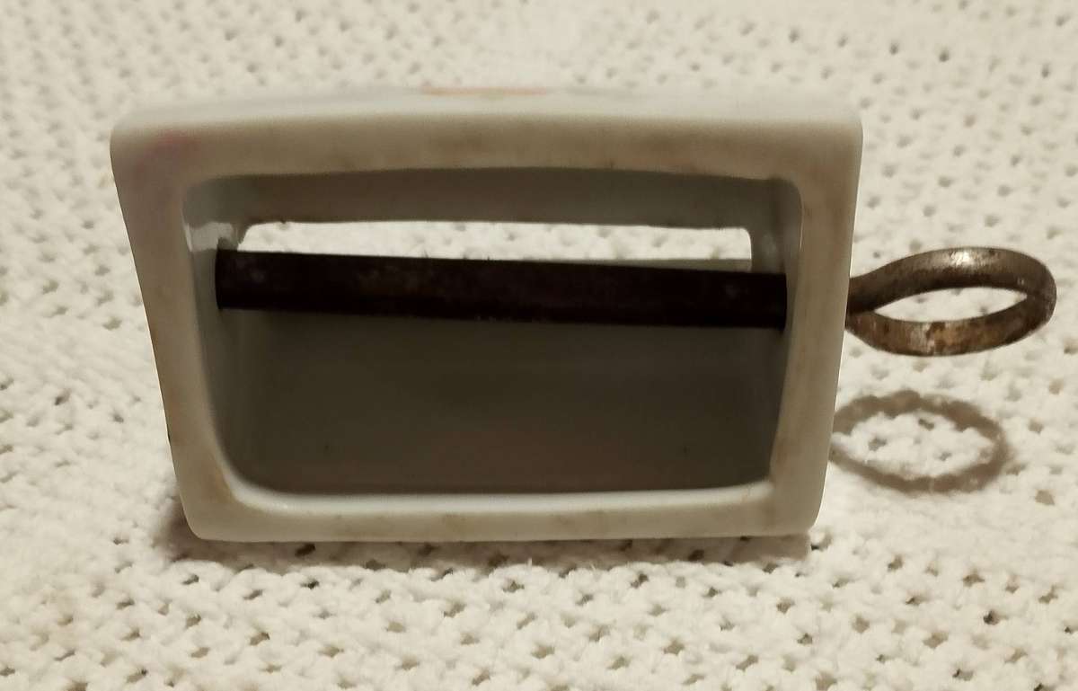 Cute Vintage Ceramic Toothpaste Tube Wringer Roller