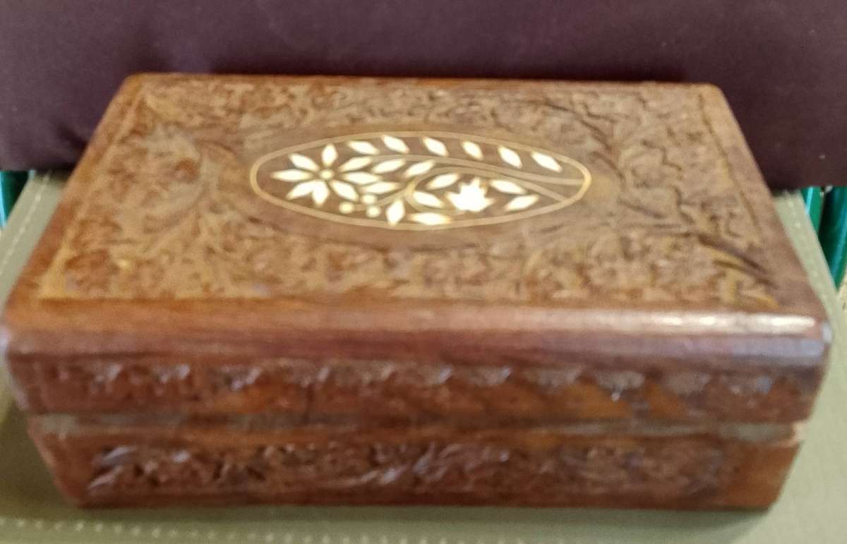 Wooden jewellery box