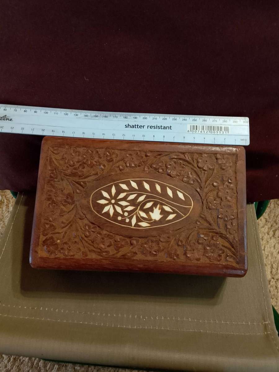 Wooden jewellery box