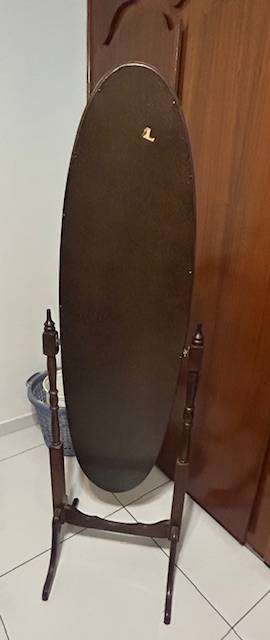 SOLID WOOD "FREE-STANDING" TILTING OVAL CHEVAL MIRROR IN GREAT CONDITION
