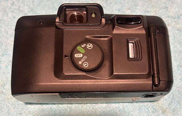 Vintage Canon Prima Zoom 76 AI AF camera