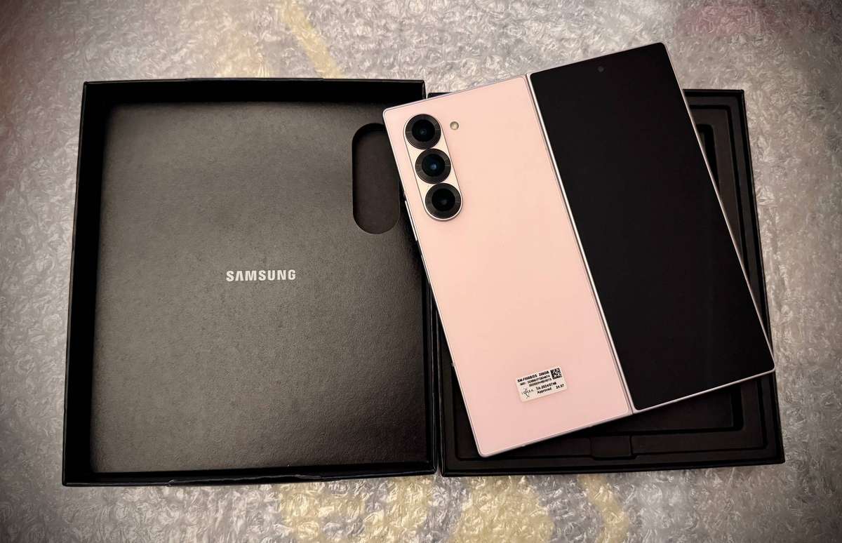 Galaxy Z Fold 6 256GB (Discounted!)
