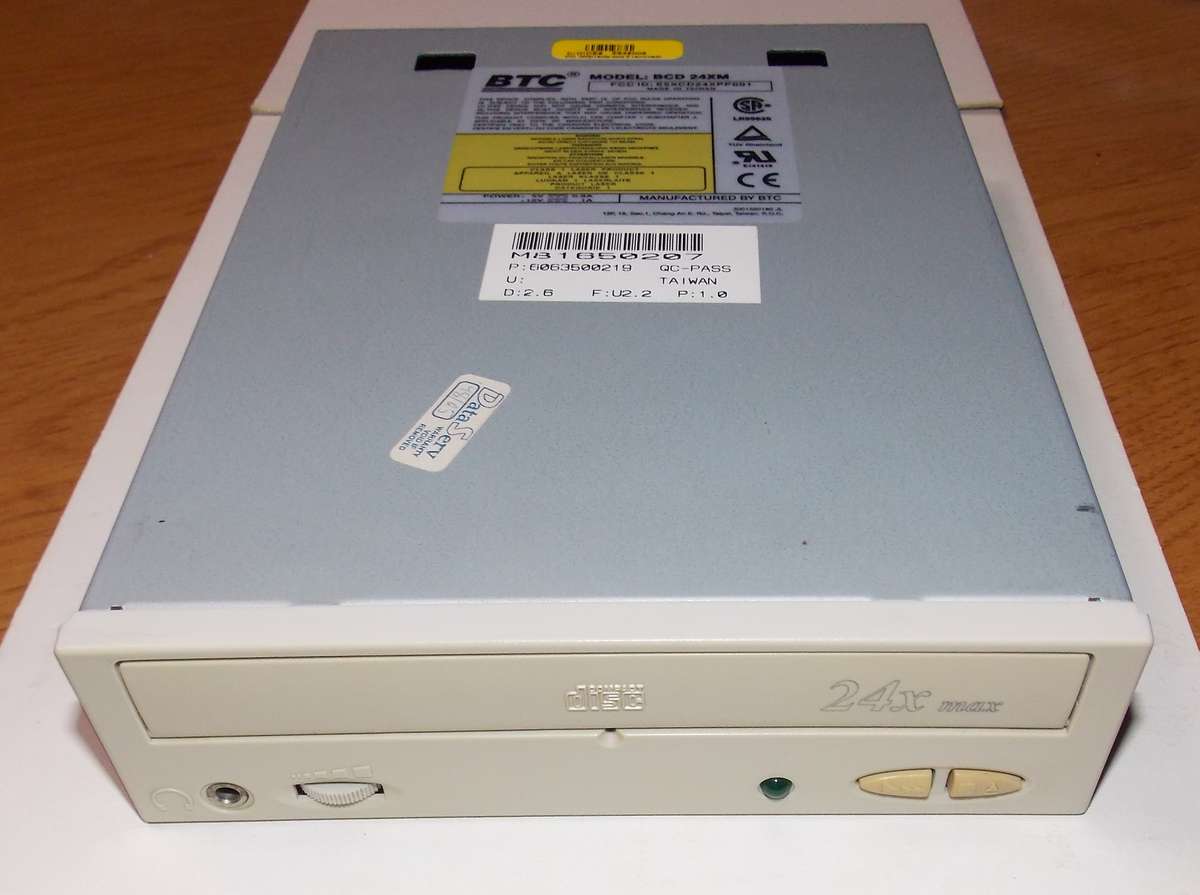 BTC BCD 24XM IDE CD-ROM Drive 24x (1998)