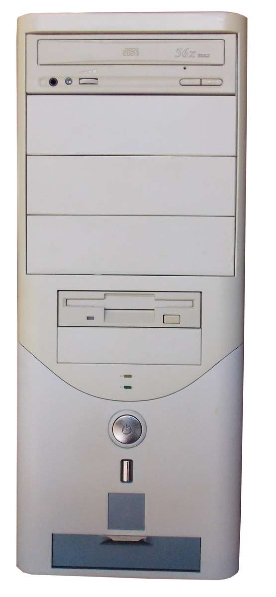 Gigabyte GA-6VX7B-4X Pentium III 1Ghz 256mb nVidia FX5200