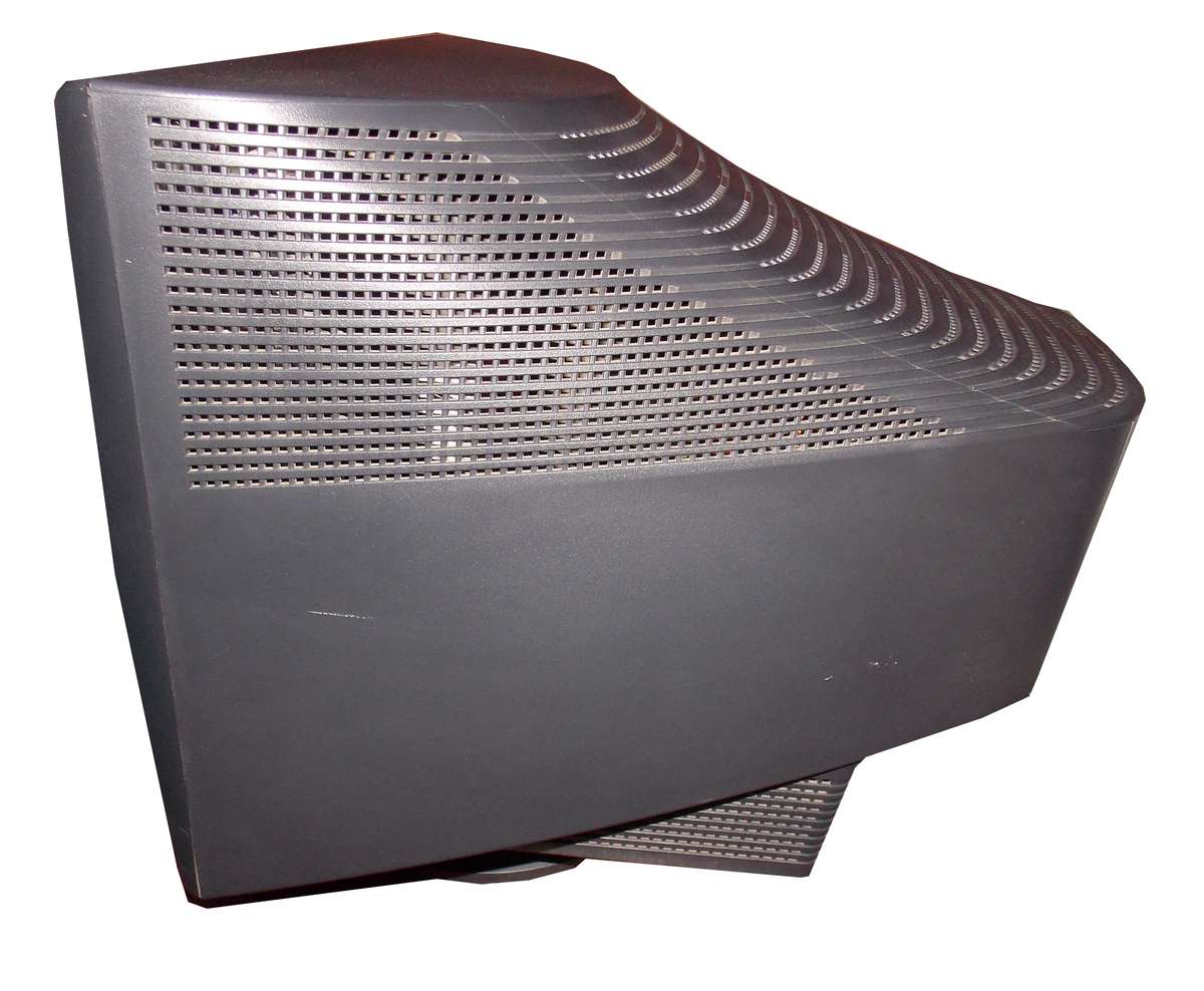 LG 710S CRT Flat Panel 17 Inch VGA Monitor (2006)