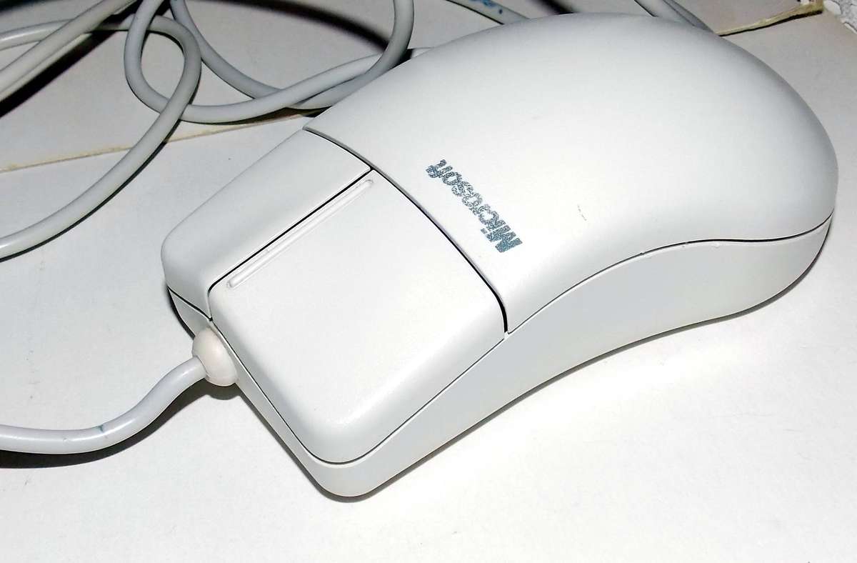 Microsoft Ball Driven PS/2 Mouse 2.1A (1995)
