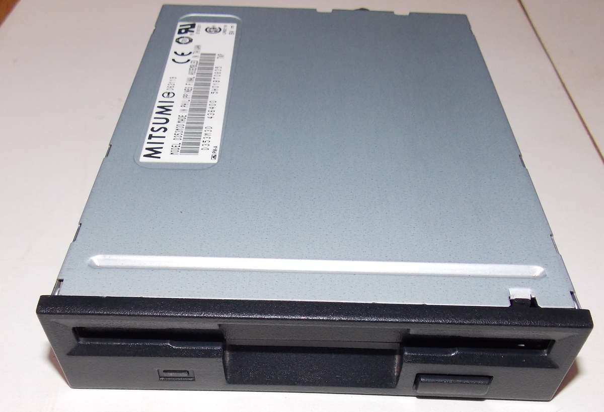 Mitsumi D353M3D 3.5 inch Floppy Drive (2002)