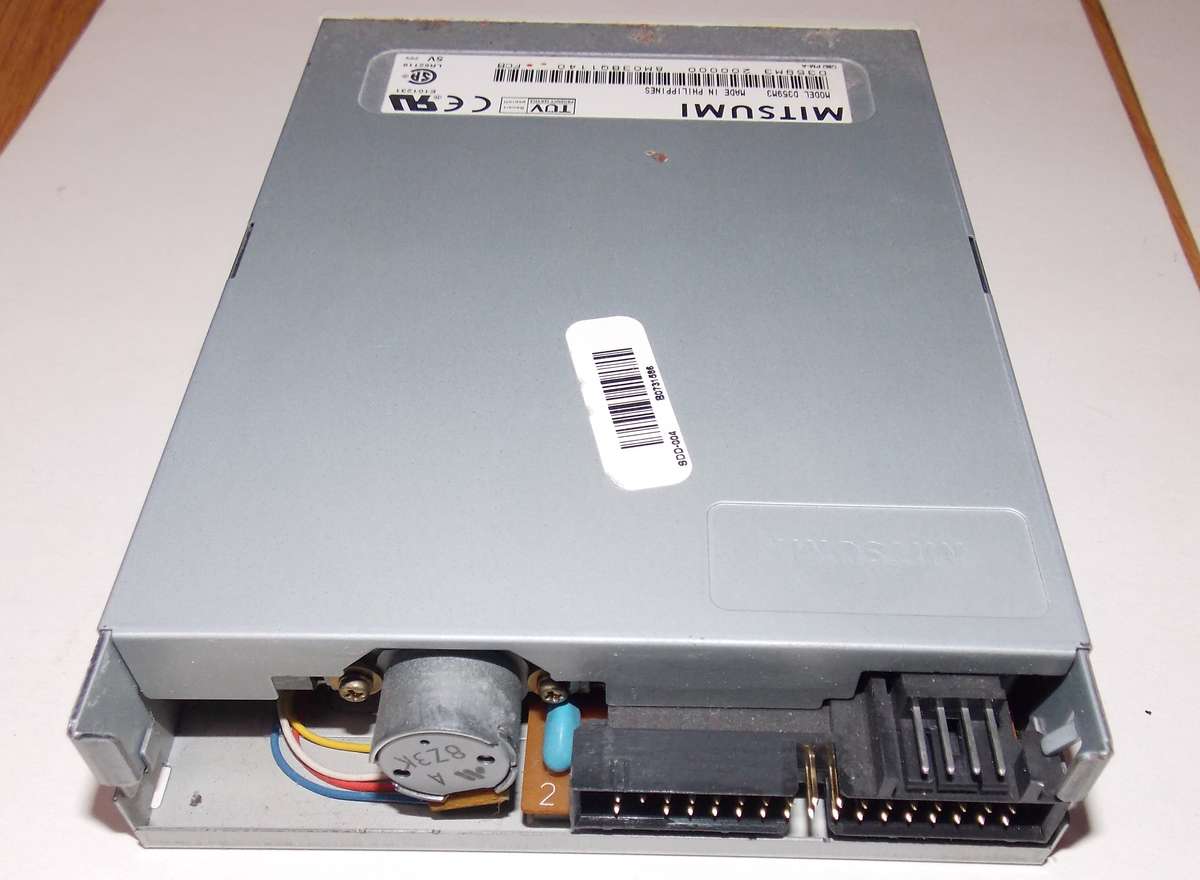 Mitsumi D359M3 3.5 inch Floppy Drive (2001)
