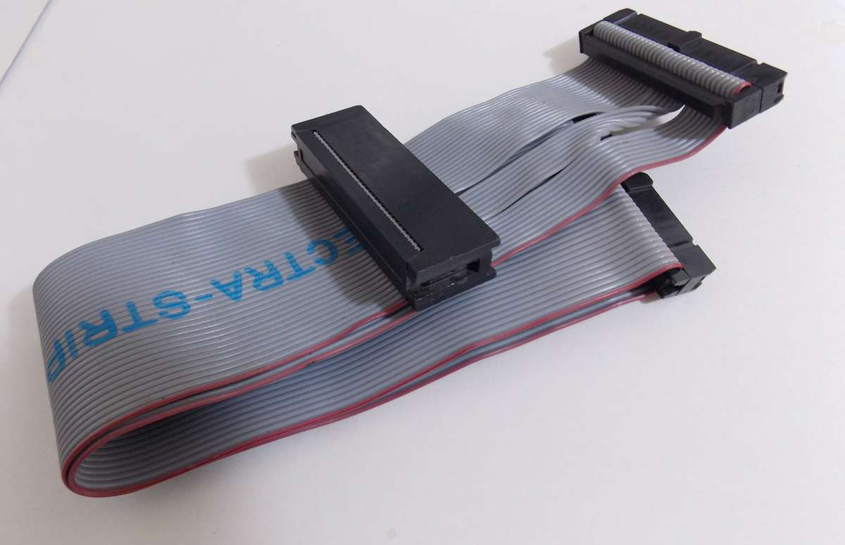 Spectra 3.5 Inch 5.25 inch Floppy Cable 50cm (1990)