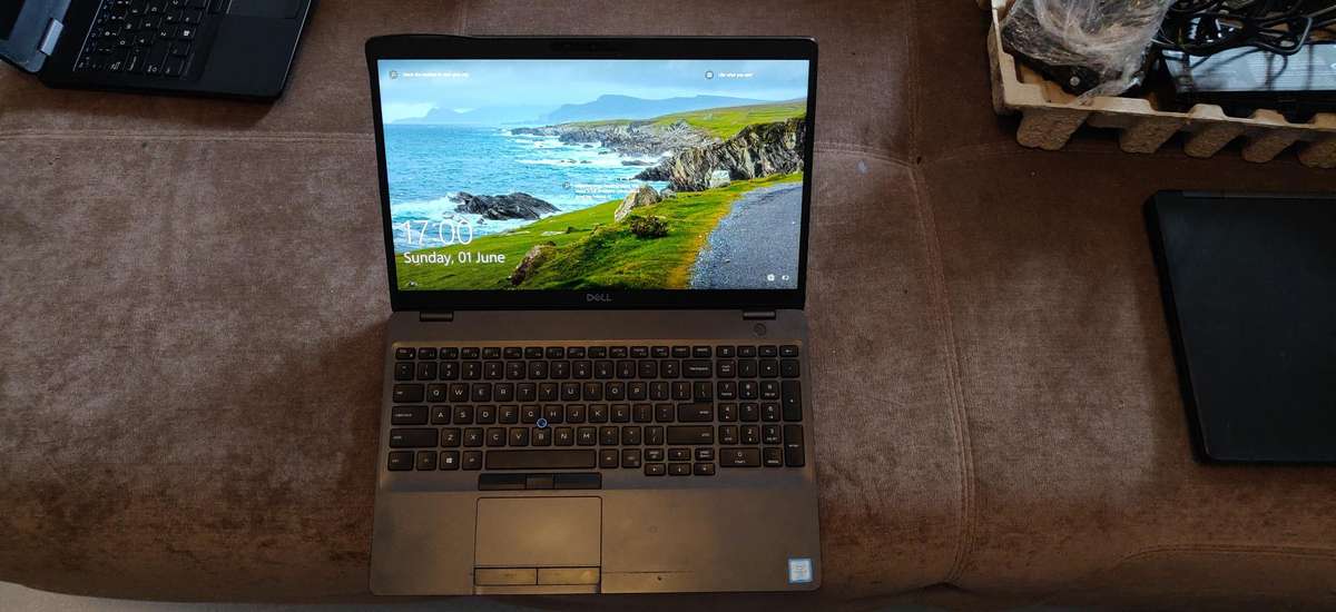 Dell Latitude 5501 Core i7 9850H, 512GB M.2 SSD, 16GB DDR4, Nvidia MX150