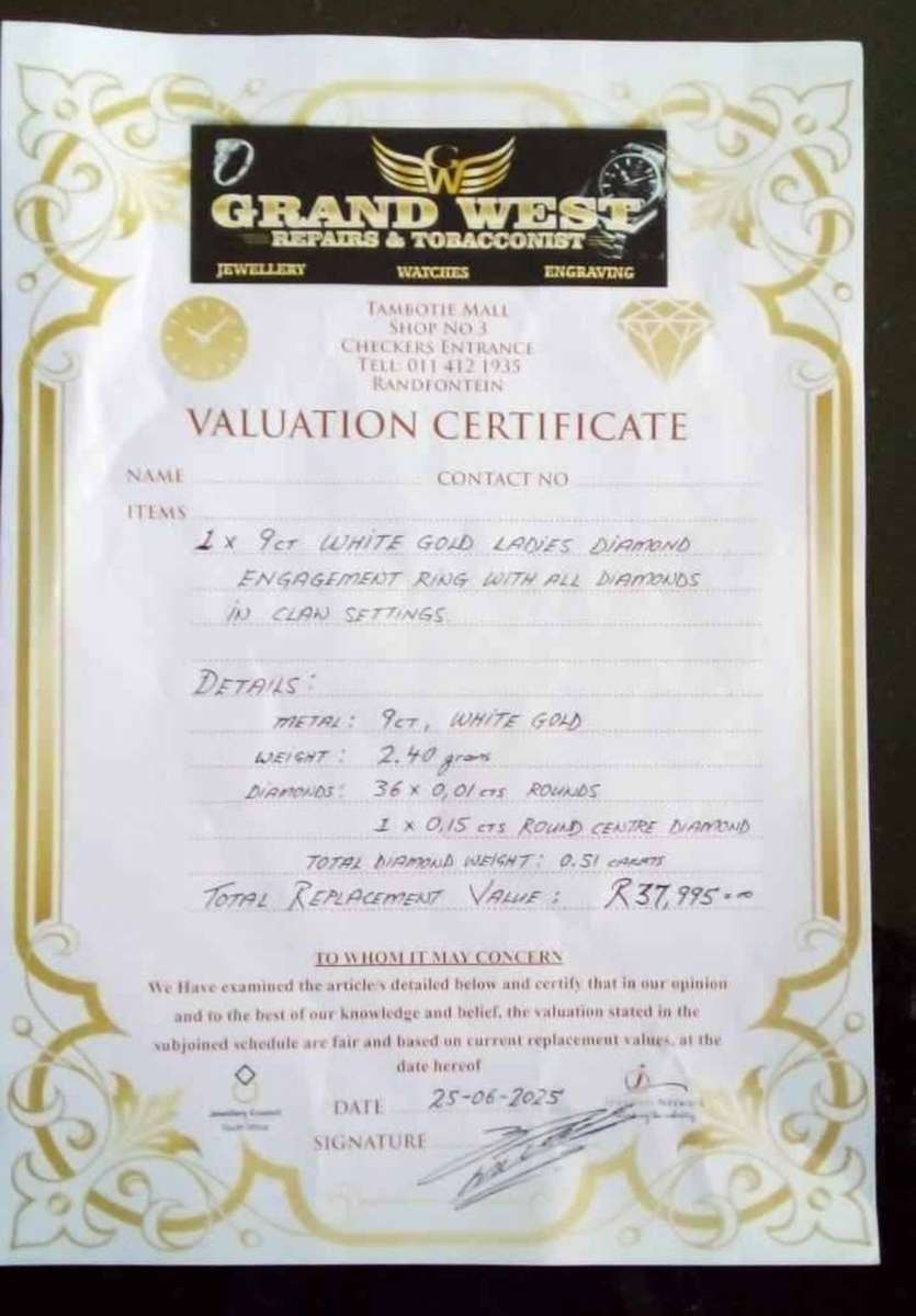 9ct White Gold Diamond Engagement Ring - Clan Setting