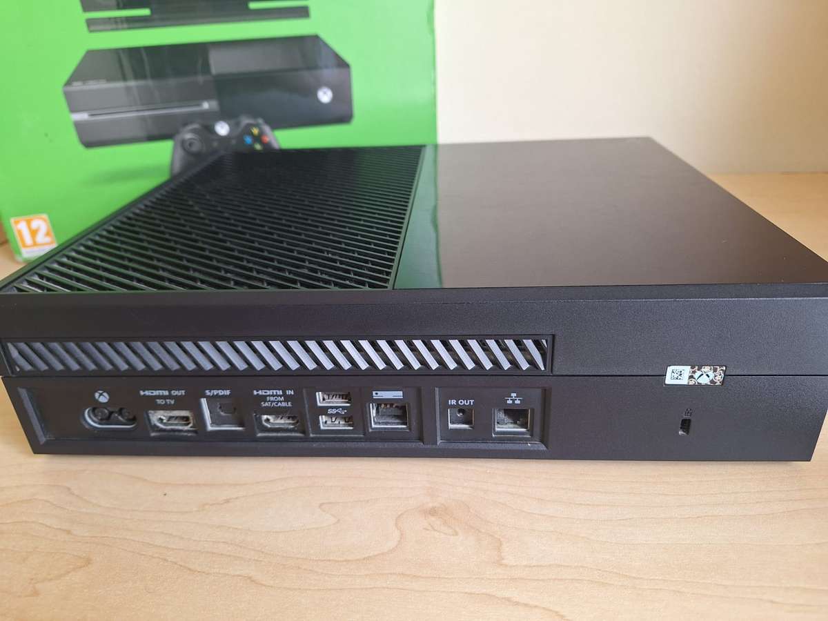 Xbox One - 500Gb Great condition