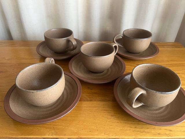 Set of 5 Argilla Pottery coffee cups and saucers