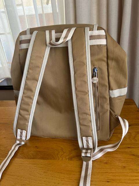 Gudika Khaki School/Backpack